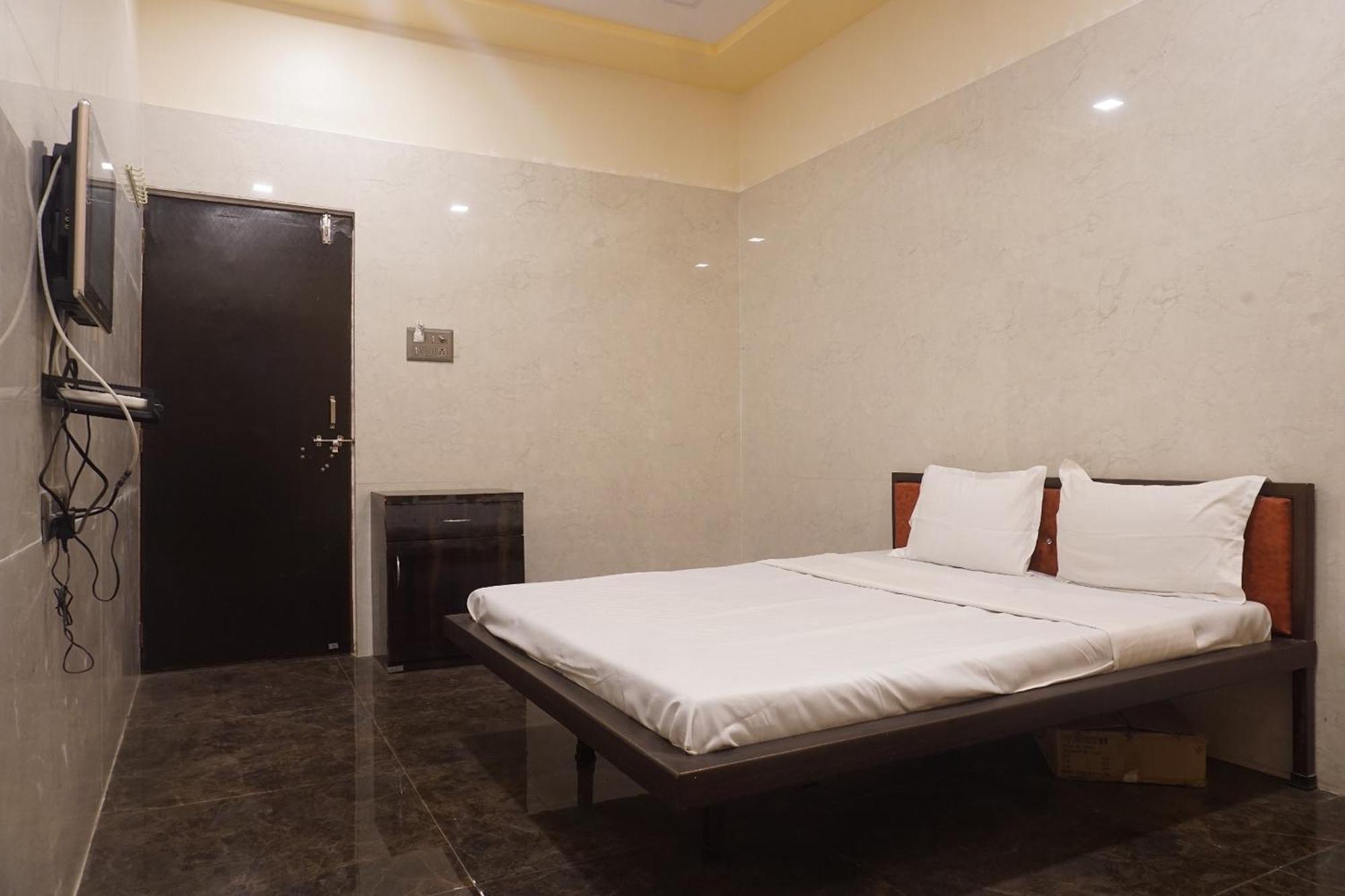 Yashraj Resorts Somatane Exterior photo